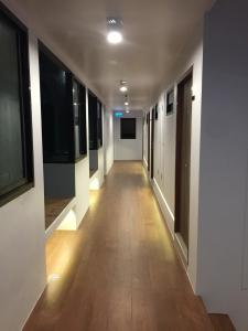 Red Door Samsen Hotel, Bangkok