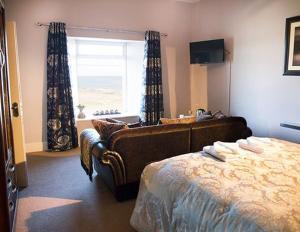 Deluxe Double Room with Sea View room in Coast Lodge