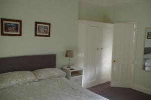 Varley House