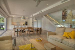 Modern Villa Olivera with Private Pool