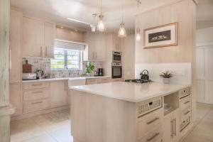 Riverclub Villa 4200