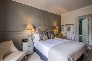 Coach & Horses Hotel