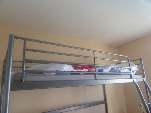 2 pieces a la teste de buch