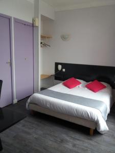 Hotels L'Ecailler : photos des chambres