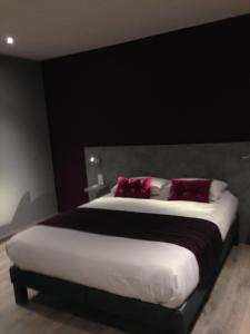 3 stjerner hotell Logis La Fontaine Mantry Frankrike
