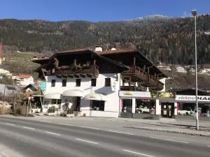 Apartments Kostolnik - 厄茨