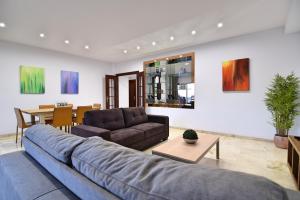 Apt Luxury Reding Solo Familias