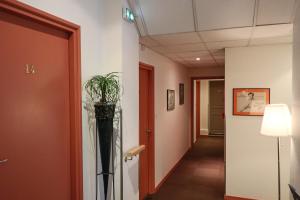 Hotels Logis-Hotel des Oliviers : photos des chambres