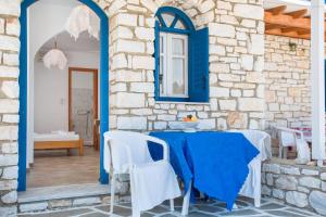 Ragoussis House Paros Greece