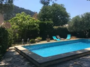 Maison Daumas Billard Français et Piscine - 罗宾鲁伯龙