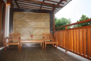 Phòng Giường Đôi Có Ban Công (Double Room with Balcony)