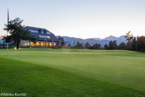 King's and Lake's House Golf Course Royal Bled 