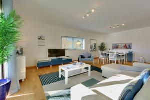 Marina Bay Residence