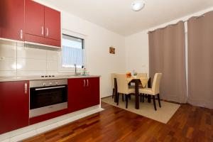 Apartments Cavar