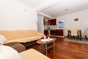 Apartments Cavar