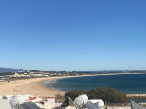 HENRIS APARTMENTS - Pateo de Santo António