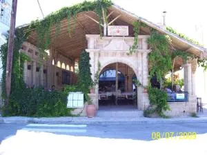 Stegna Star Apartments - Archangelos (Arcangelo)