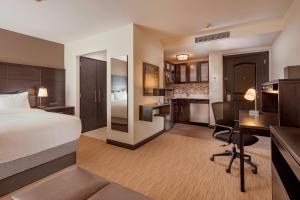 Staybridge Suites - Irapuato by IHG