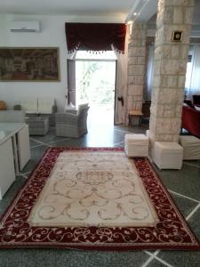 Villa panoramica con piscina