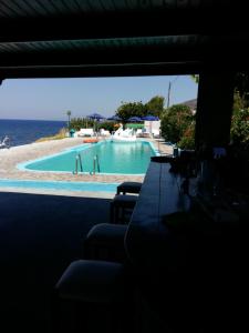 Haritos Hotel - Geothermal Hot Swimming Pool Nisyros Greece