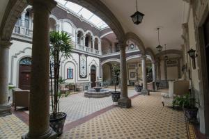 Hotel Morales Historical & Colonial Downtown Core