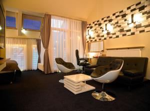 Aura Hotel & Restaurant & Sauna