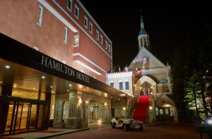 hotelImage