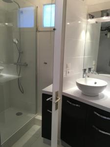 Appartements Magnifique studio vue mer a 5 minutes de la plage : photos des chambres