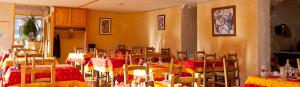 Hotels Hotel Restaurant Les Alpins : photos des chambres