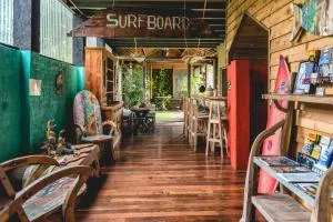 Albany Bali Style Accommodation - Grassmere