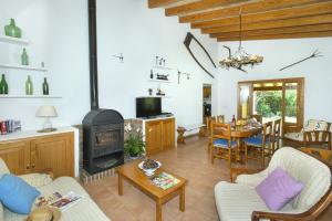 Owl Booking Villa Bobis - Family Holidays with Private Pool