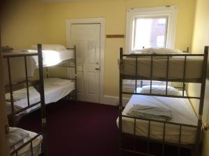 6-Bed Mixed Dormitory Room room in Washington International Student Center