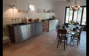 B&B / Chambres d'hotes Mas De La Baume : photos des chambres