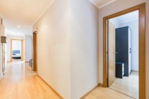 The Family Host - Lost Garden Ciutadella Park