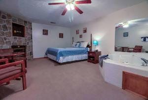 Double room in Bear Camp By The Night