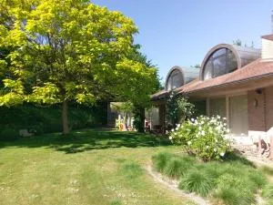 La Petite Bruyere De Renaix - 贝拉克尔