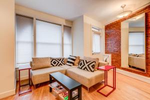 BluBambu Suites - Dupont Circle Townhome
