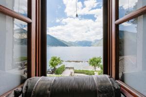 Villa Luxury Stone on the Sea with Private Pool and View