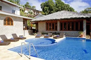 Cote Jardin Praslin