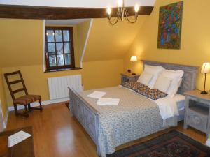 B&B / Chambres d'hotes B&B La Ferme des Bordes : Chambre Quadruple Classique