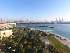 The Palm Jumeirah, East Crescent 18652, Dubai, United Arab Emirates.