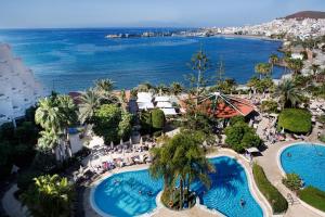 Arona Gran hotel, 
Tenerife, Spain.
The photo picture quality can be
variable. We apologize if the
quality is of an unacceptable
level.