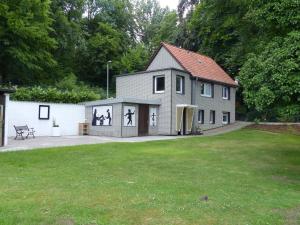 Chata Künstlerhaus am Teich naturnahes Wohnen Lehrte Německo