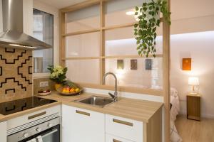 Valencia Just in the Middle