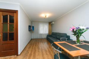 Two bedsright near Arena