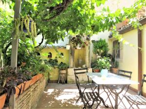 Apartment with inside Courtyard - Cirico'