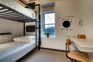 Loft Bunk room in Hotel Hive