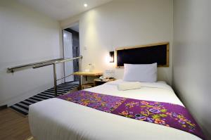 Artisan Eco Hotel