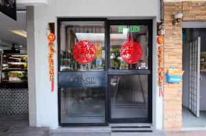 Artisan Eco Hotel