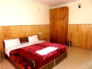 Hotel Abu Palace